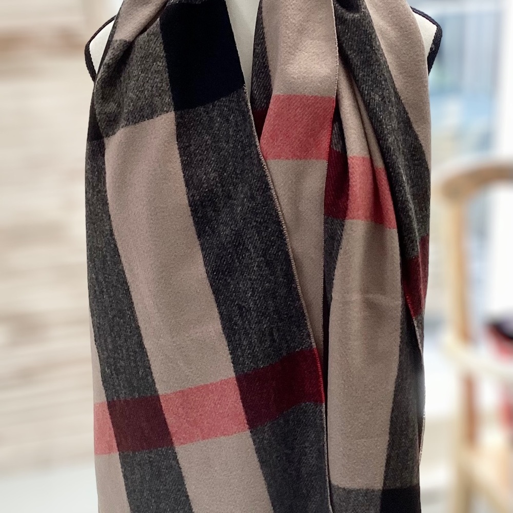 Blanket Scarf Plaid 70” X 26” - Picture 6 of 7